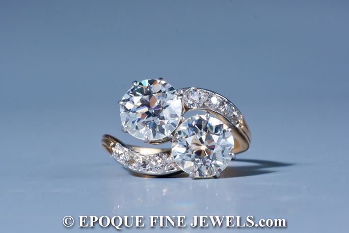 An Edwardian diamond cross over ring, | MasterArt
